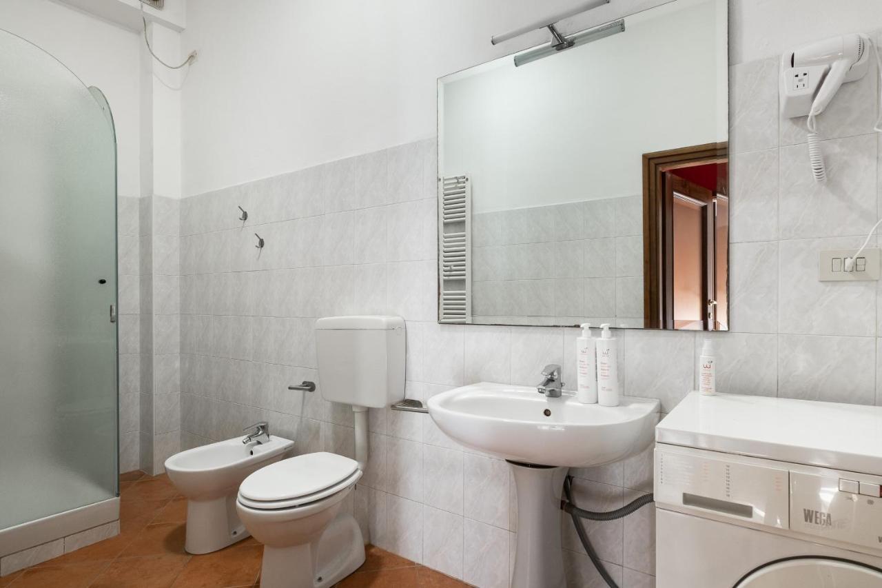 Giorgi Homes - Easy Apartment By Wonderful Italy 볼로냐 외부 사진